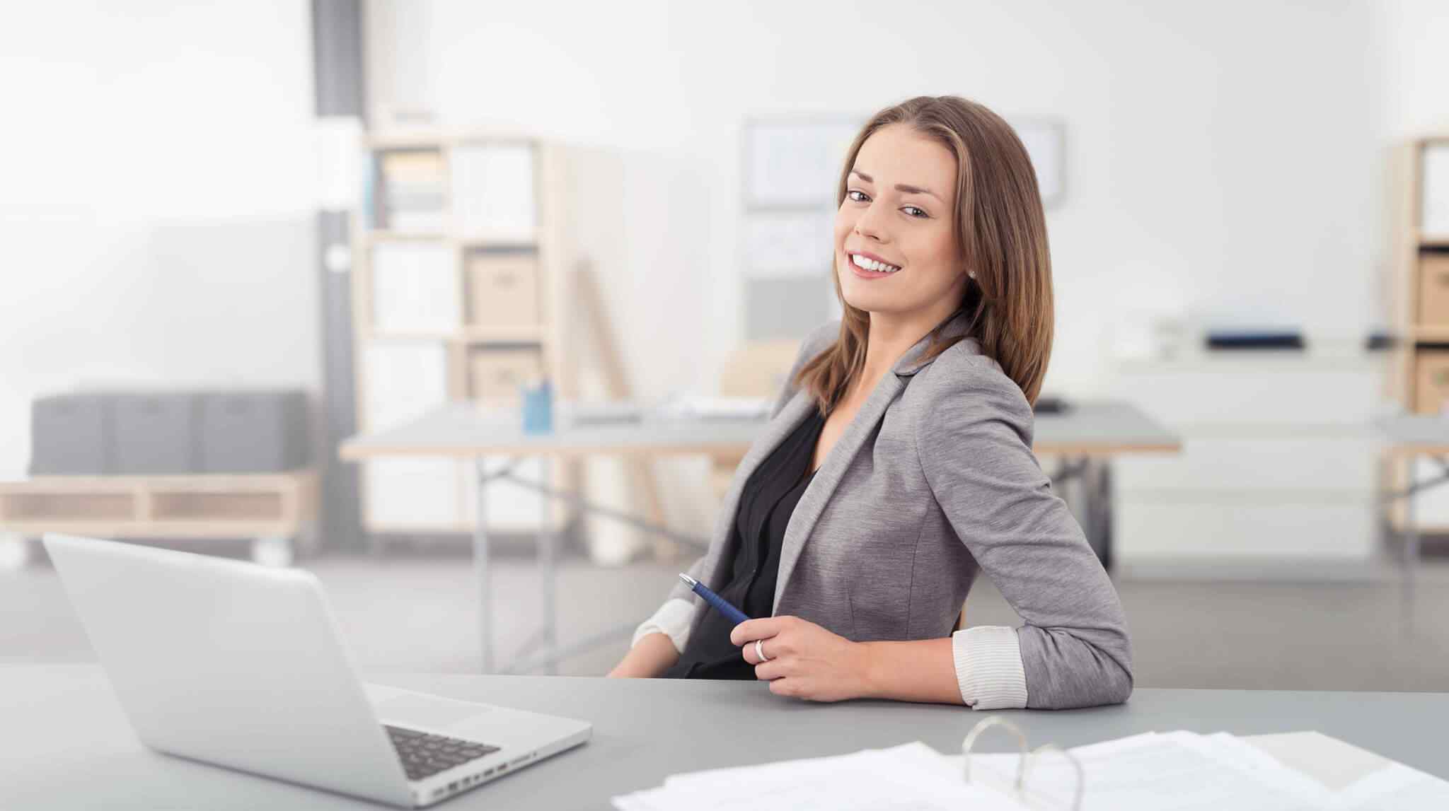 https://rutalconada.com/wp-content/uploads/2018/01/bgn-slider-career-01.jpg