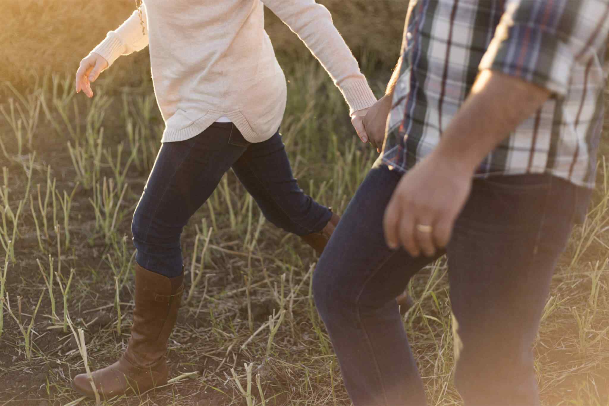 https://rutalconada.com/wp-content/uploads/2018/01/img-class-marriage-04.jpg