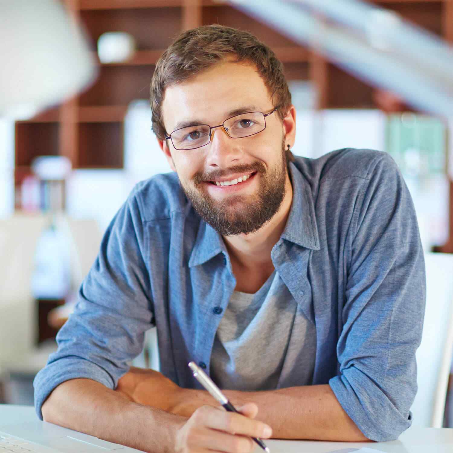 https://rutalconada.com/wp-content/uploads/2018/01/img-team-member-career-01.jpg